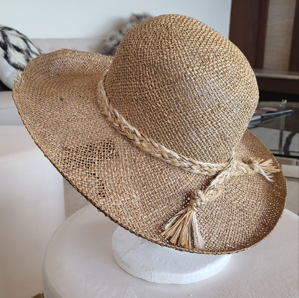 Beautiful Straw Sun Hat